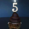 Bougie anniversaire dorée chiffre 5-Cerf Dellier