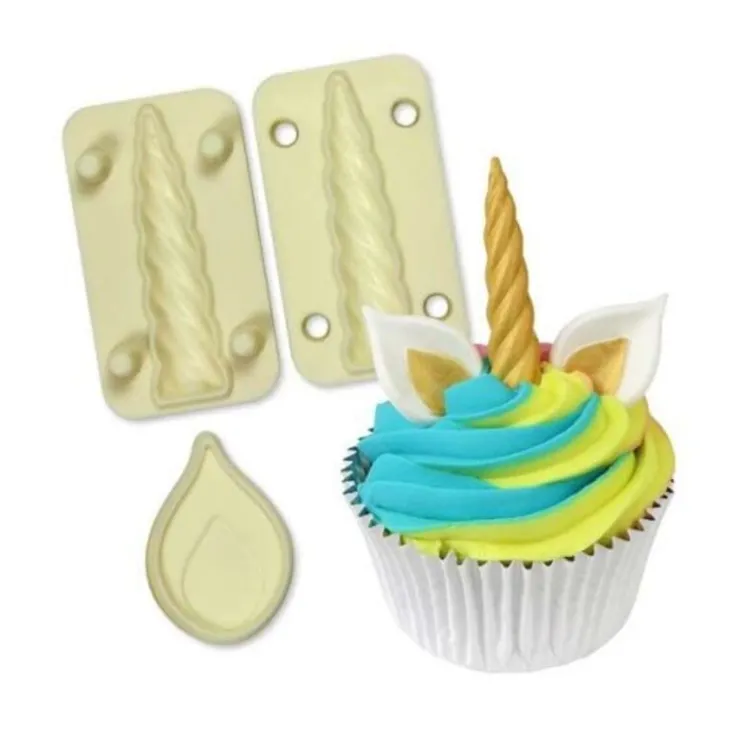 Découpoirs relief Licorne assortis (x3)-Cerf Dellier Discount